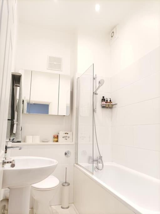 Modern And Cosy 2 Bedroom Flat In Notting Hill London Exteriör bild